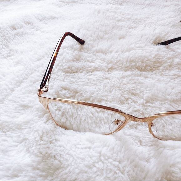 Esme Metallic Pink Classic Sleek Reader Glasses - Picture 6 of 10